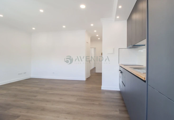 Apartamento T2 para Venda em Alto do Seixalinho, Santo André e Verderena Foto 3