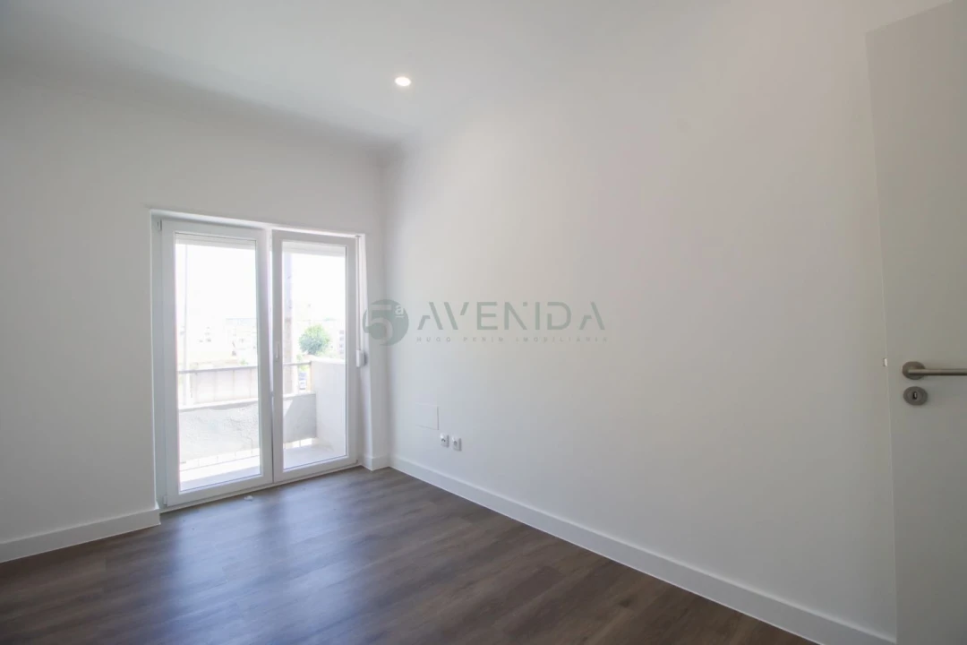 Apartamento T2 para Venda em Alto do Seixalinho, Santo André e Verderena Foto 18