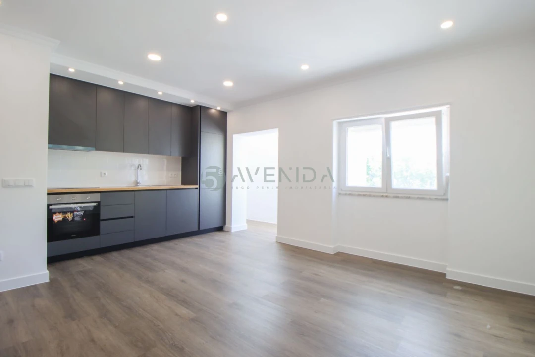 Apartamento T2 para Venda em Alto do Seixalinho, Santo André e Verderena Foto 1