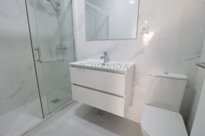 Apartamento T1 para Venda em Águas Livres