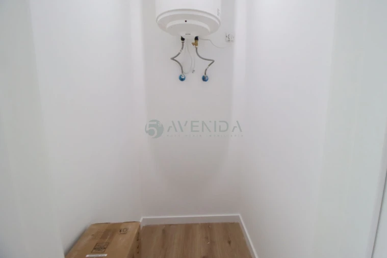 Apartamento T1 para Venda em Águas Livres Foto 2