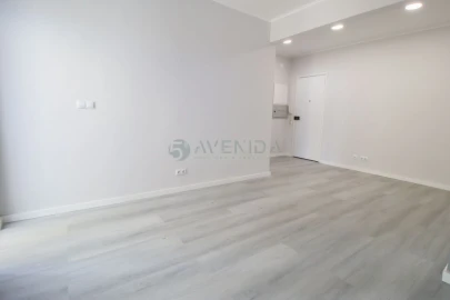 Apartamento T1 para Venda em Venteira