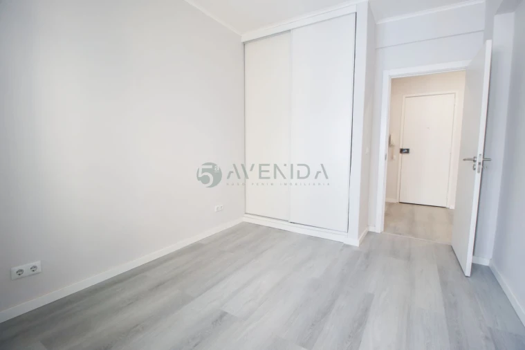 Apartamento T1 para Venda em Venteira Foto 9