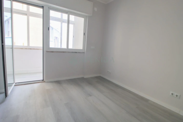 Apartamento T1 para Venda em Venteira Foto 10