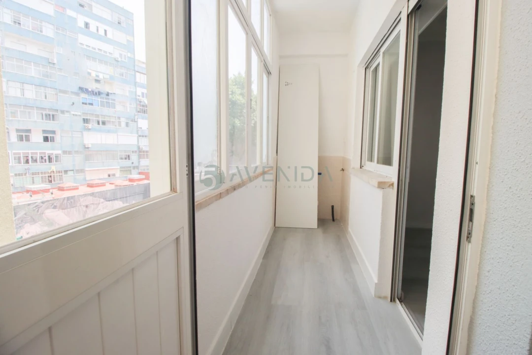 Apartamento T1 para Venda em Venteira Foto 14