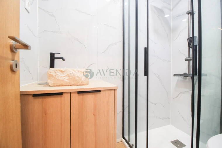 Apartamento T2 para Venda em Amora Foto 14