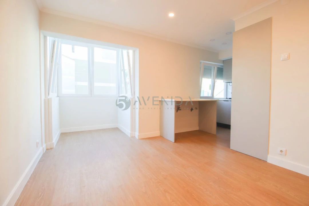 Apartamento T2 para Venda em Amora Foto 5