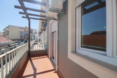 Moradia T4 para Venda em Alhos Vedros