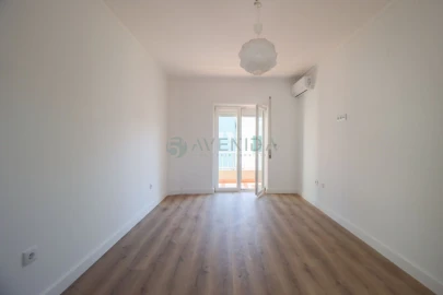 Moradia T4 para Venda em Alhos Vedros