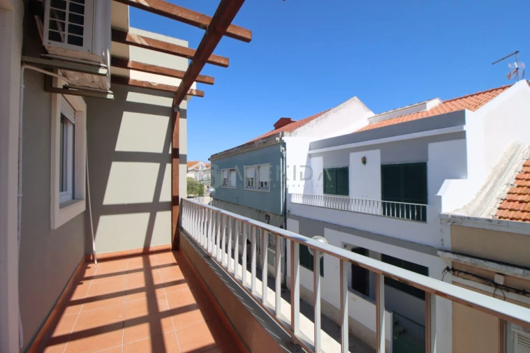 Moradia T4 para Venda em Alhos Vedros Foto 50