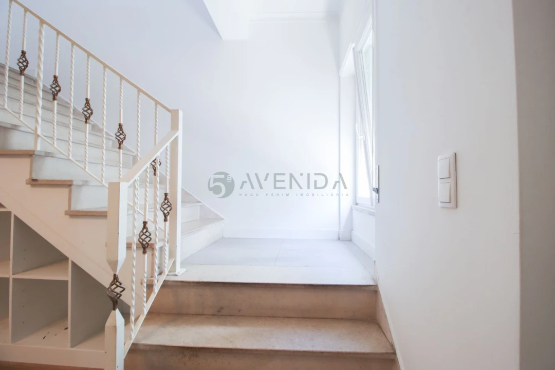 Moradia T4 para Venda em Alhos Vedros Foto 38
