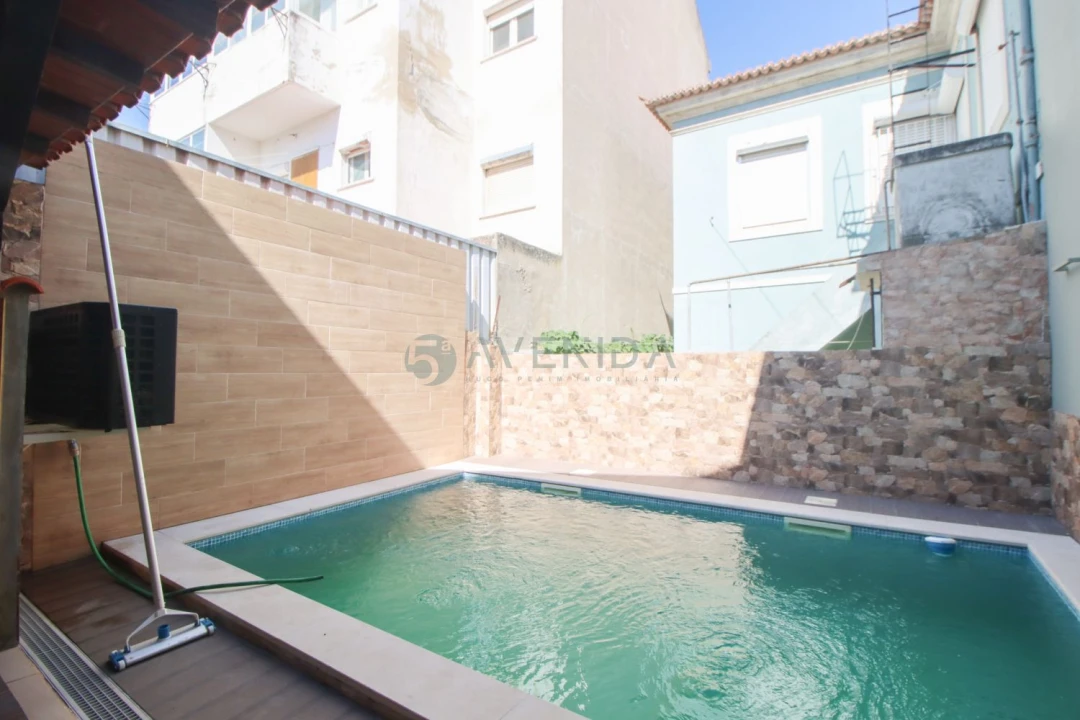 Moradia T4 para Venda em Alhos Vedros Foto 45