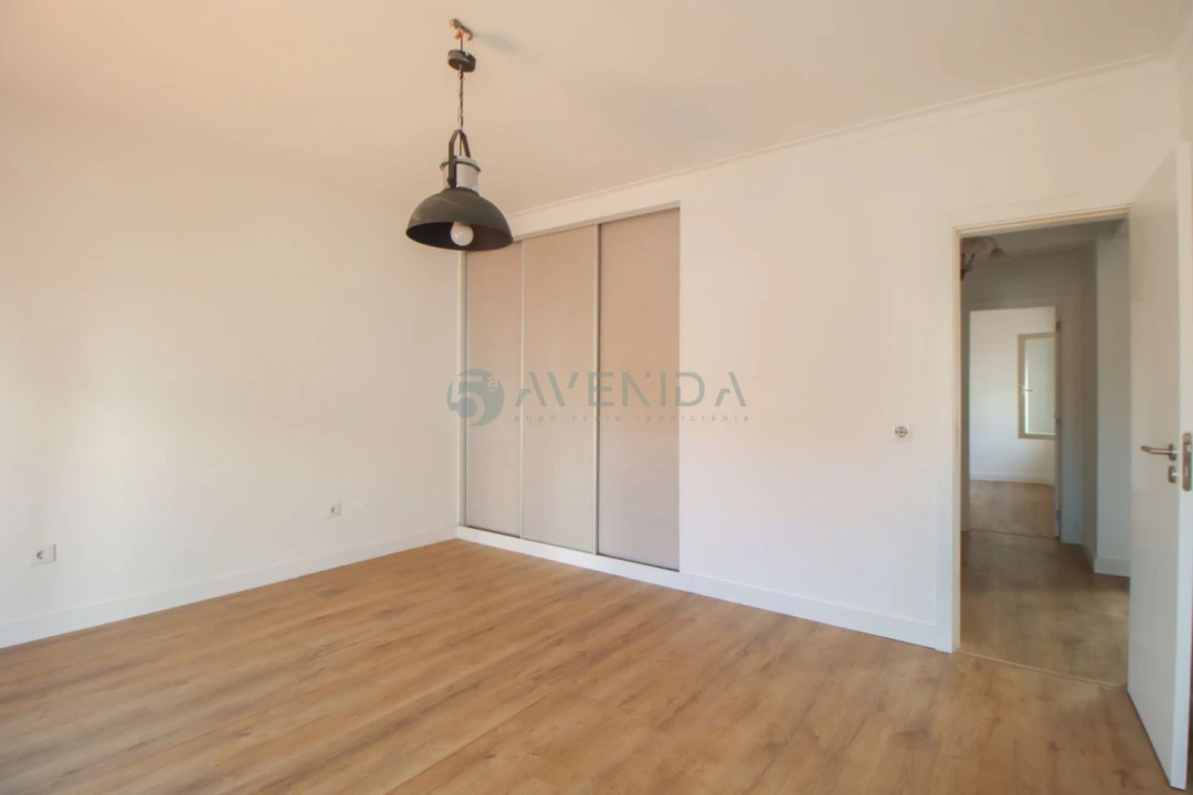 Moradia T4 para Venda em Alhos Vedros Foto 23