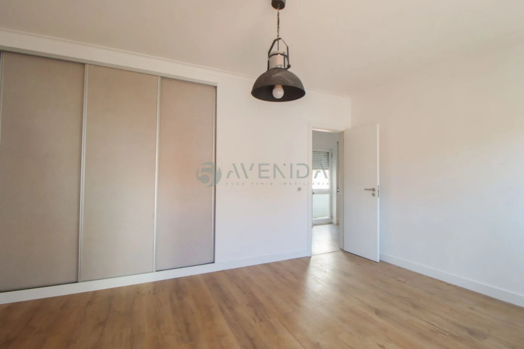 Moradia T4 para Venda em Alhos Vedros Foto 29