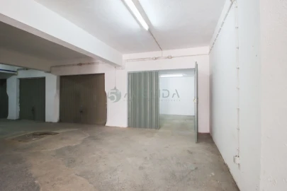 Garagem para Venda em Baixa da Banheira e Vale da Amoreira