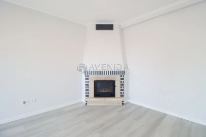 Apartamento T4 para Venda em Amora