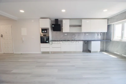 Apartamento T4 para Venda em Amora