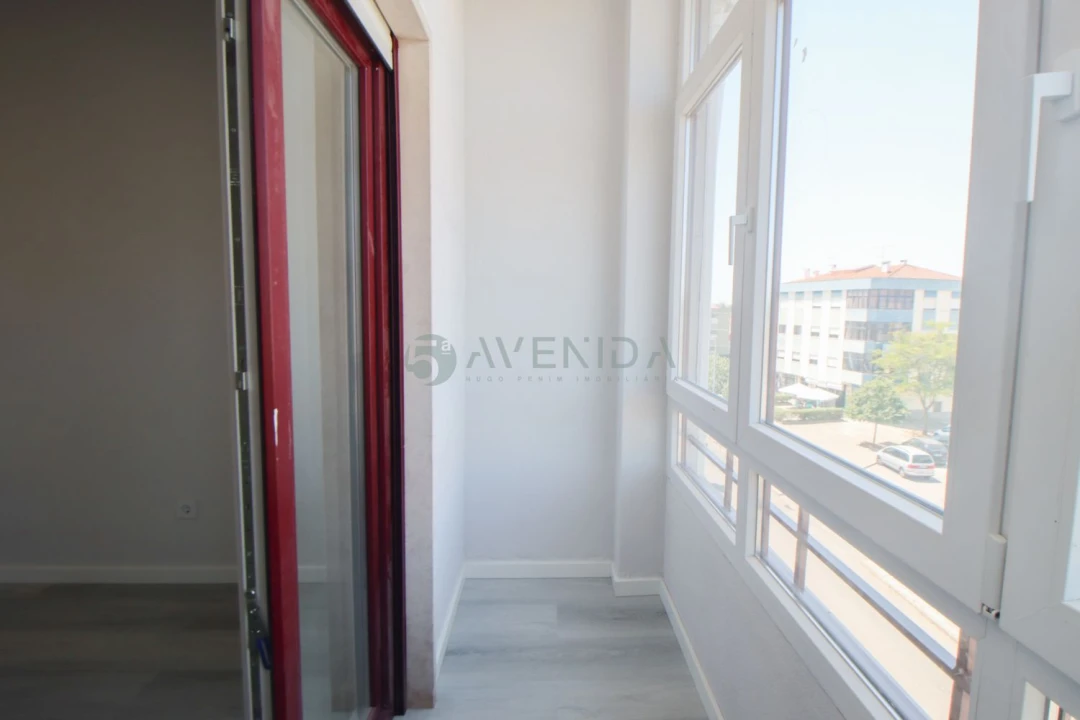 Apartamento T4 para Venda em Amora Foto 18