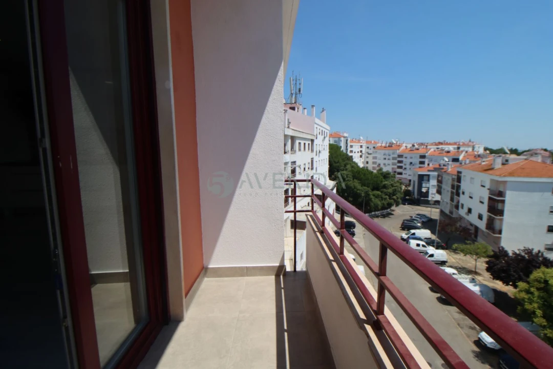 Apartamento T4 para Venda em Amora Foto 20