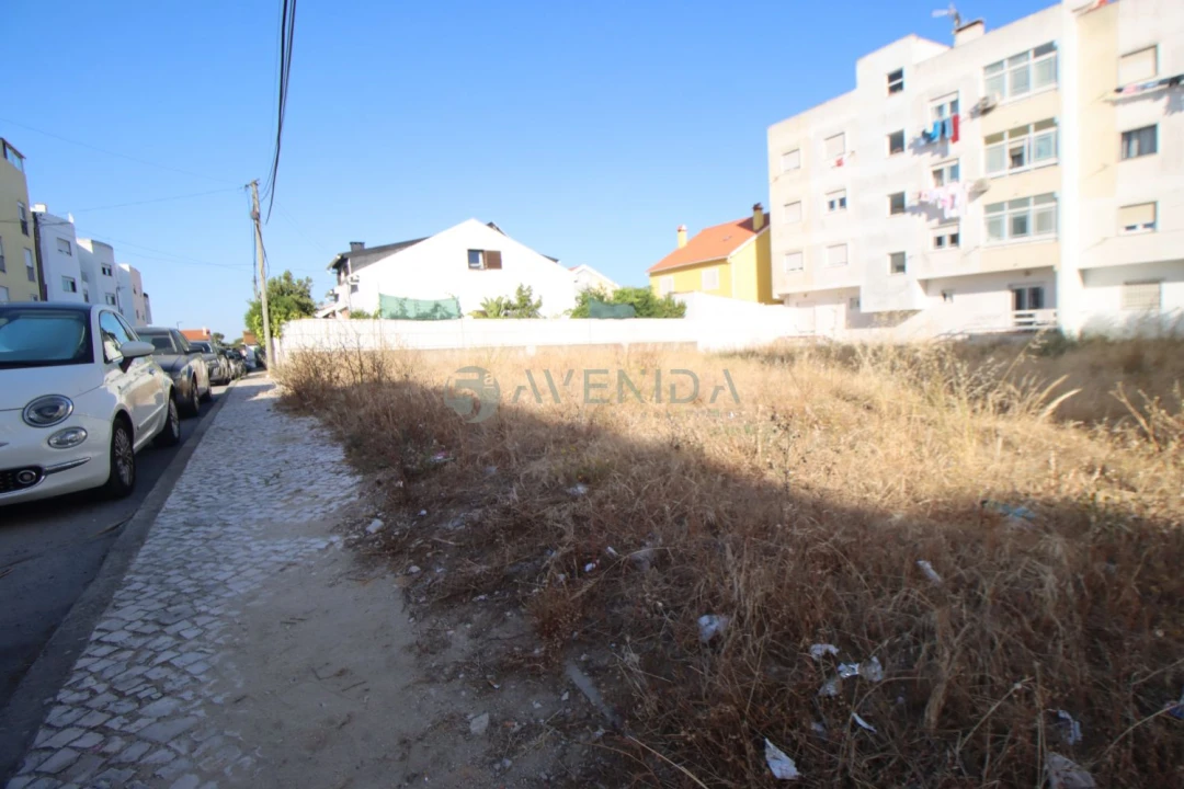 Terreno para Venda em Quinta do Conde Foto 8