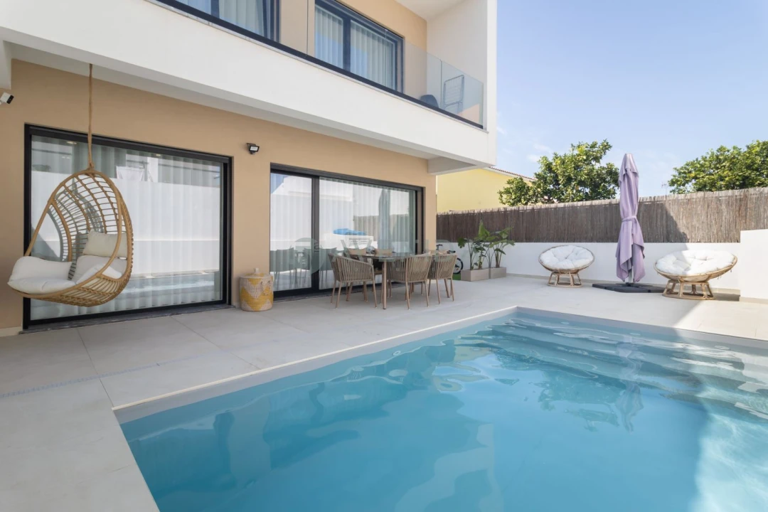 Apartamento T4 para Venda em Fernao Ferro Foto 1