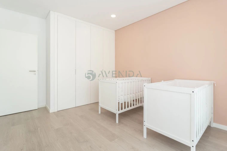Apartamento T4 para Venda em Fernao Ferro Foto 27