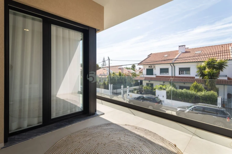 Apartamento T4 para Venda em Fernao Ferro Foto 52