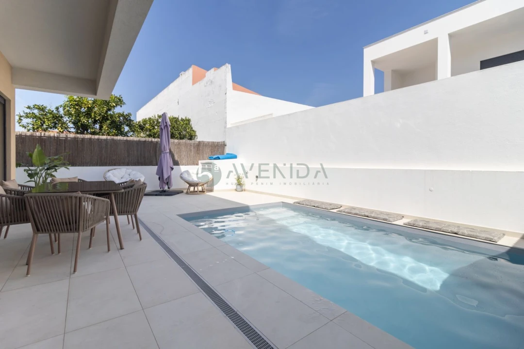Apartamento T4 para Venda em Fernao Ferro Foto 41