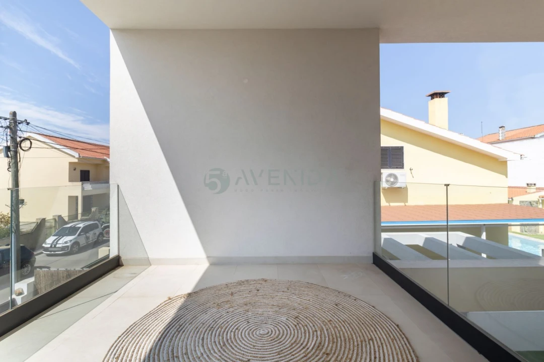 Apartamento T4 para Venda em Fernao Ferro Foto 51