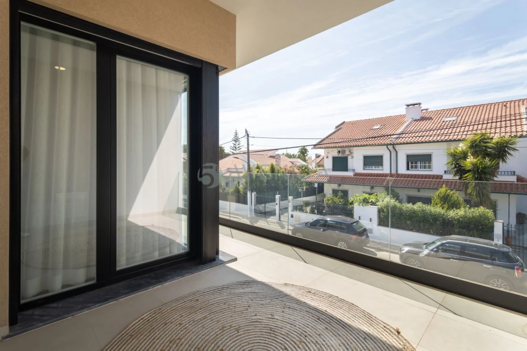 Apartamento T4 para Venda em Fernao Ferro Foto 52