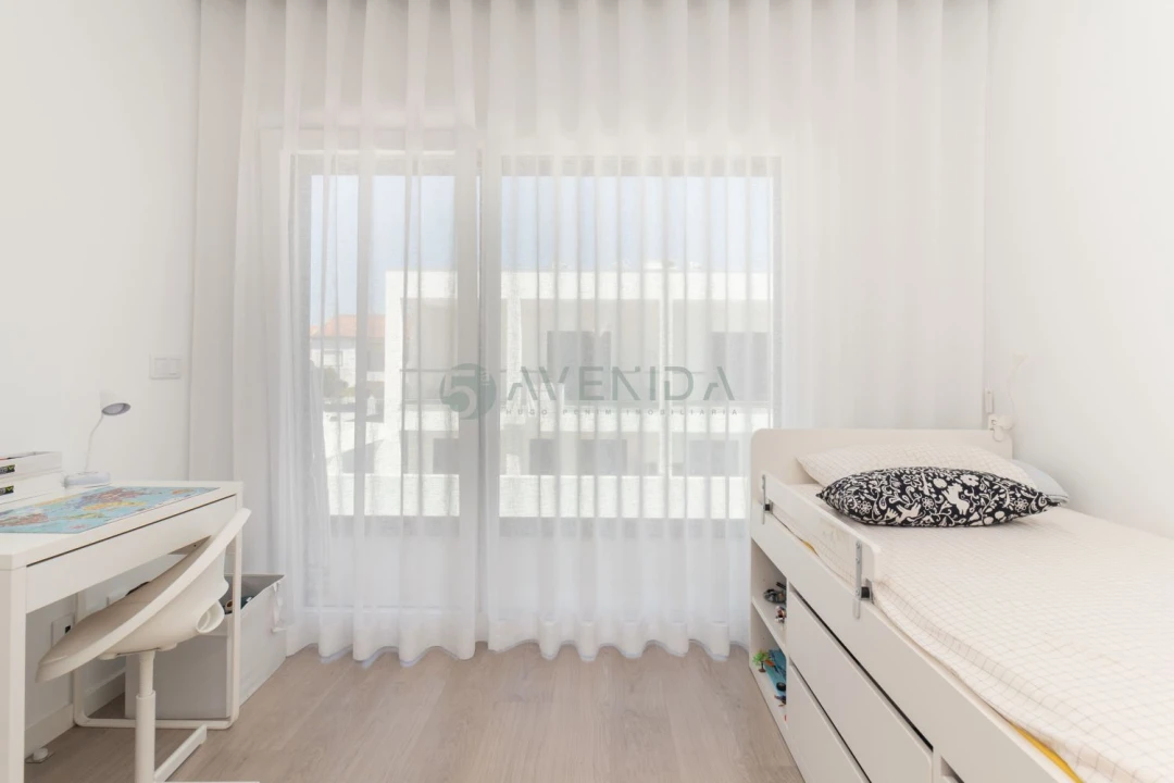 Apartamento T4 para Venda em Fernao Ferro Foto 25