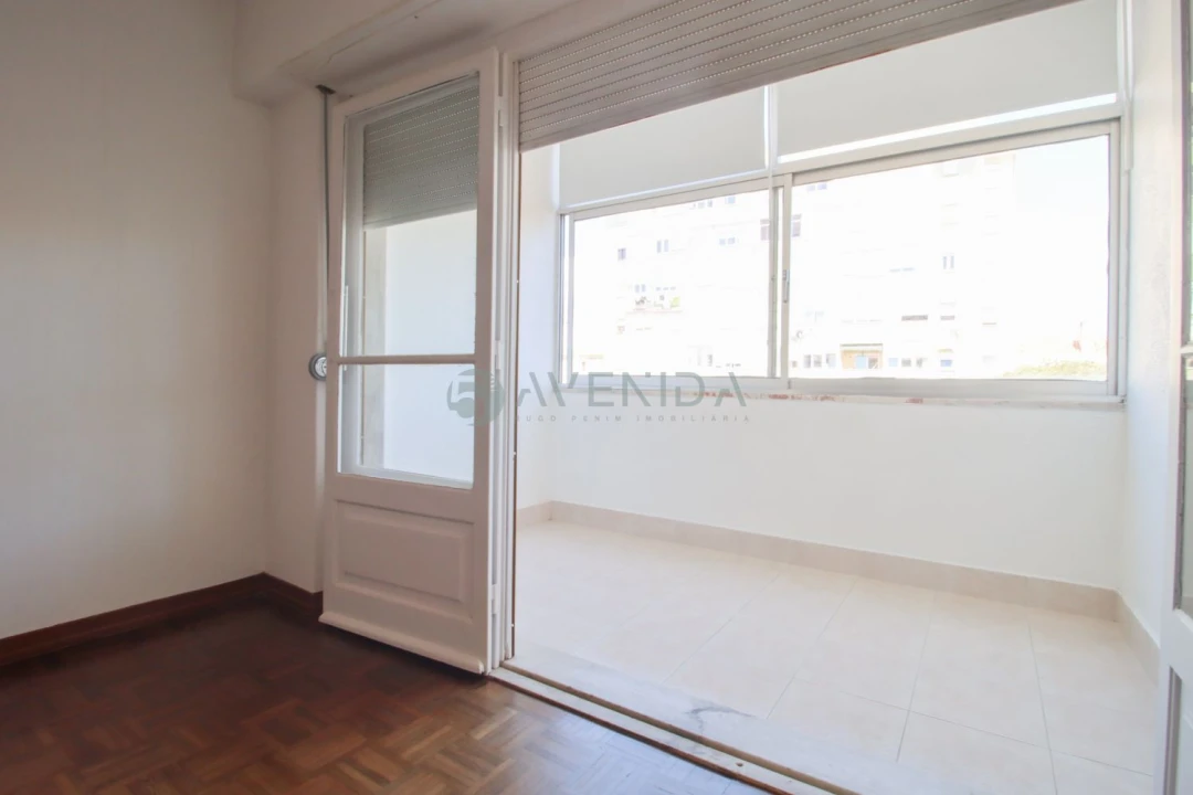 Apartamento T1 para Venda em Oeiras e São Julião da Barra, Paço de Arcos e Caxias Foto 15