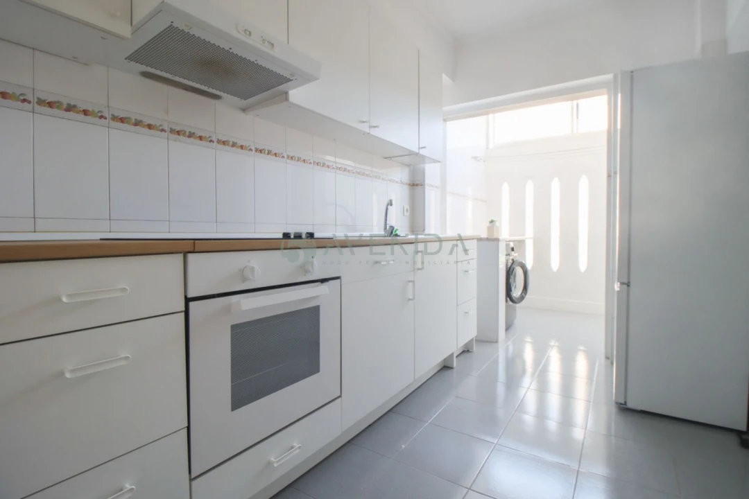 Apartamento T1 para Venda em Oeiras e São Julião da Barra, Paço de Arcos e Caxias Foto 2