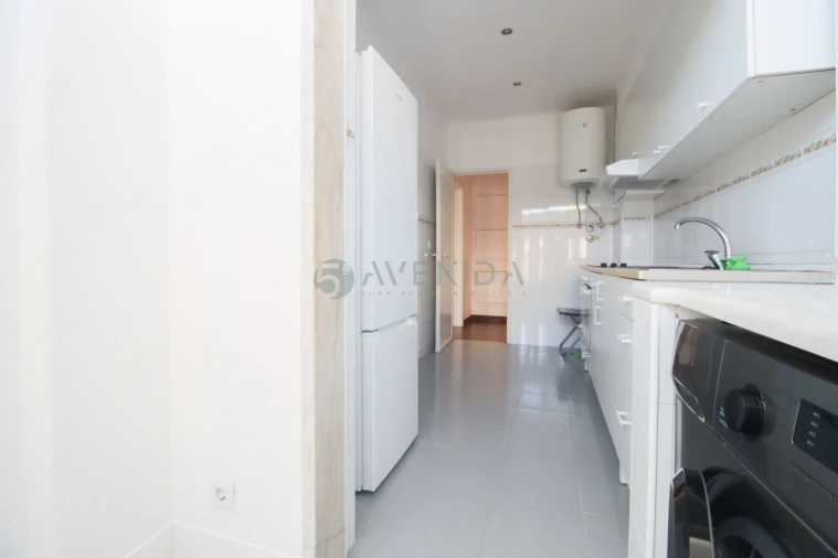 Apartamento T1 para Venda em Oeiras e São Julião da Barra, Paço de Arcos e Caxias Foto 6