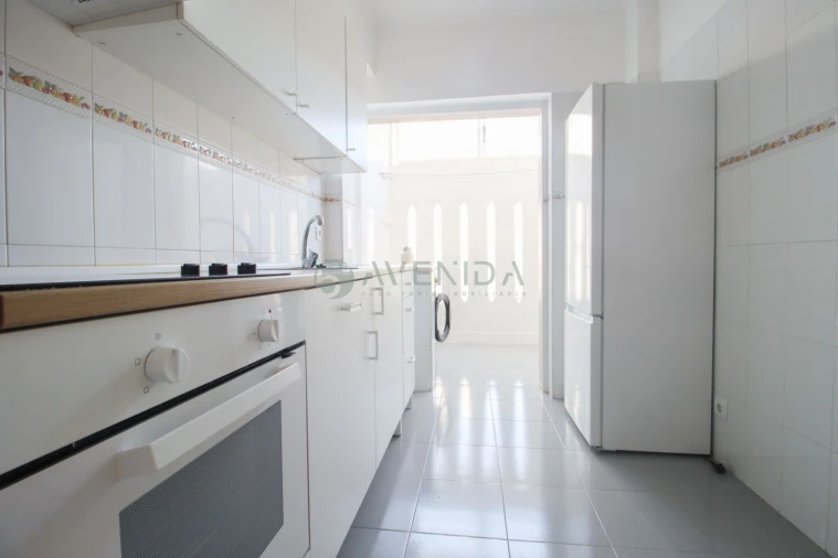 Apartamento T1 para Venda em Oeiras e São Julião da Barra, Paço de Arcos e Caxias Foto 3