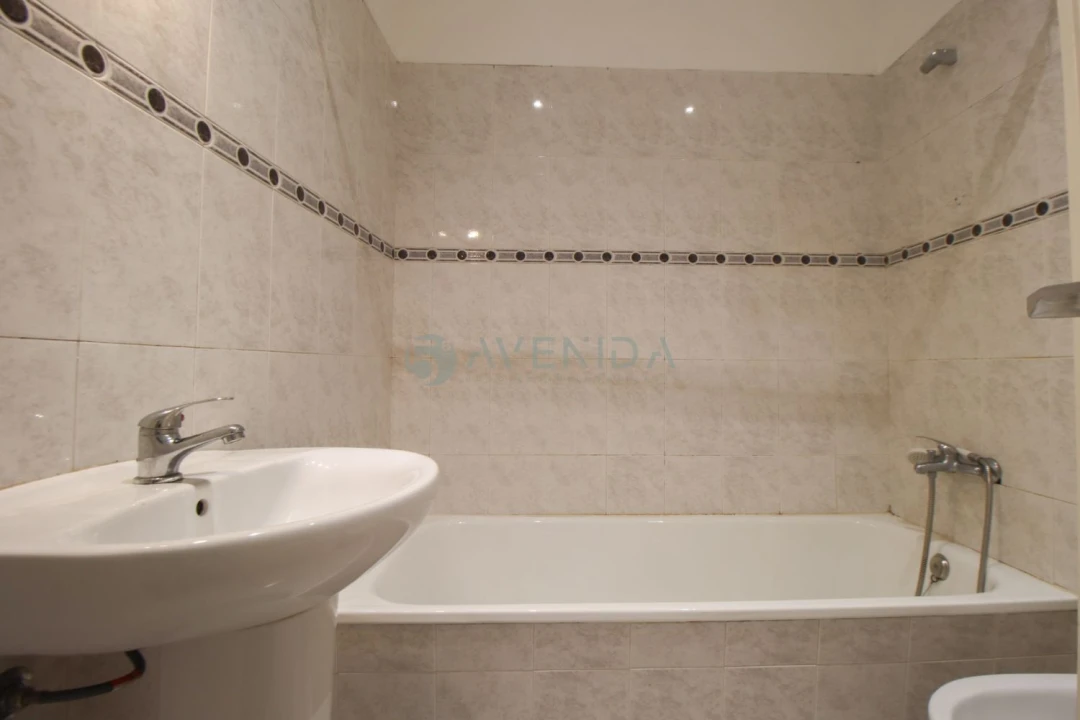 Apartamento T1 para Venda em Oeiras e São Julião da Barra, Paço de Arcos e Caxias Foto 21