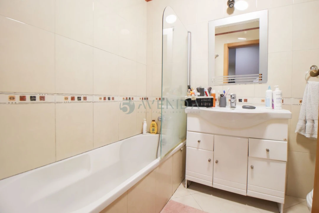 Apartamento T2 para Venda em Sesimbra (Castelo) Foto 9