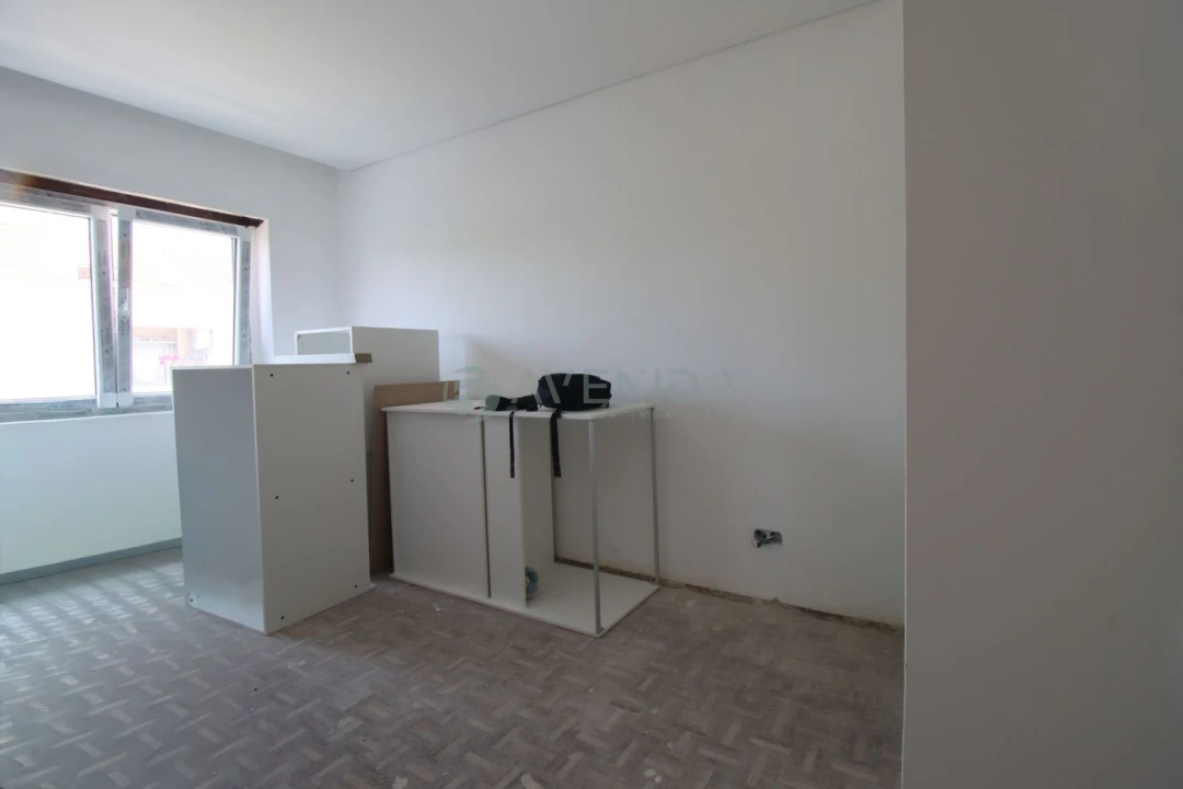 Apartamento T3 para Venda em Moita Foto 16