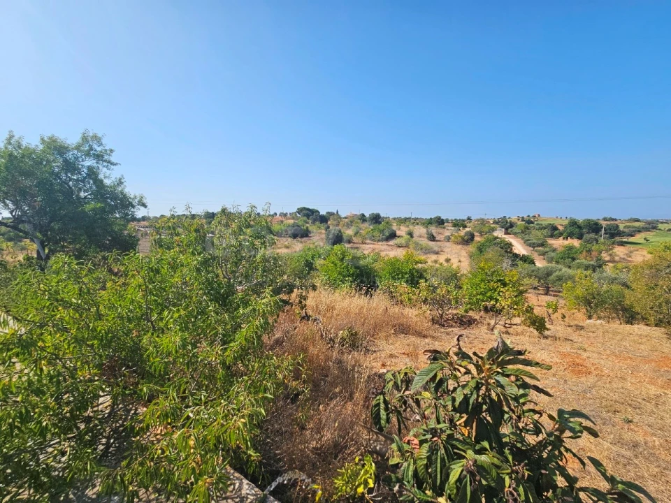 Terreno Misto para Venda em Estômbar e Parchal Foto 6
