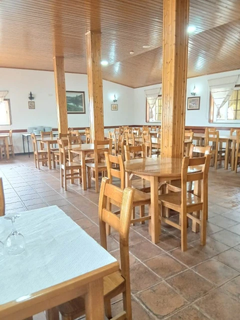 Moradia T4 para Venda em Larinho