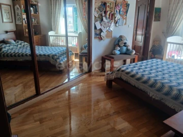 Moradia T4 para Venda em Larinho