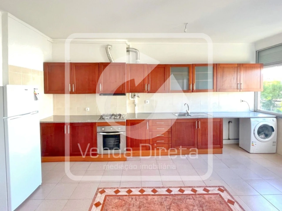 Apartamento T3 para Venda em Moita Foto 6
