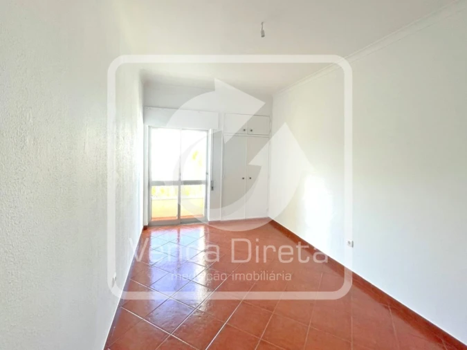 Apartamento T3 para Venda em Moita Foto 9