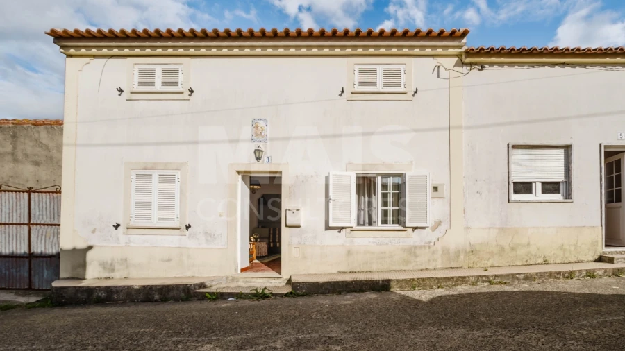 Moradia T3 para Venda em Atouguia da Baleia