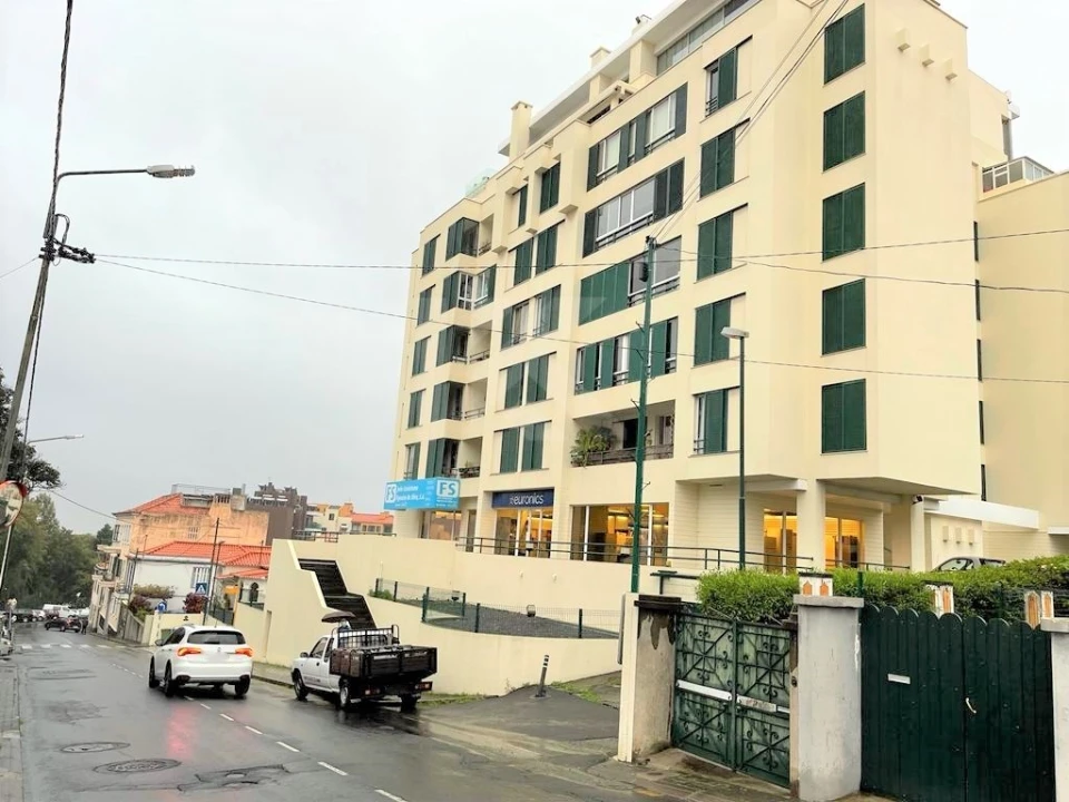 Apartamento T2 para Arrendamento em Funchal (Santa Luzia) Foto 27
