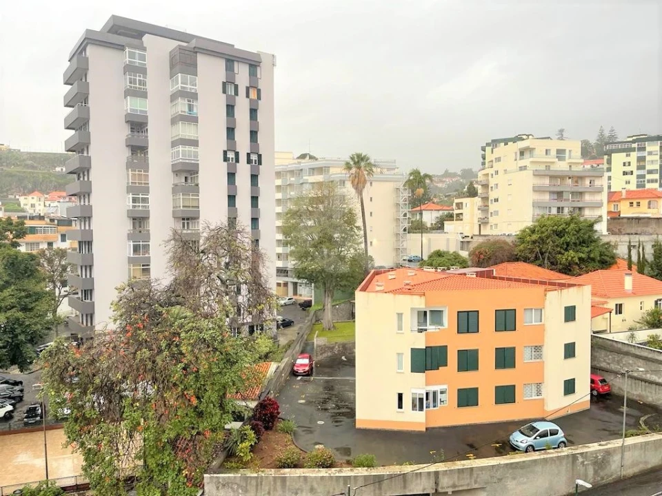 Apartamento T2 para Arrendamento em Funchal (Santa Luzia) Foto 28