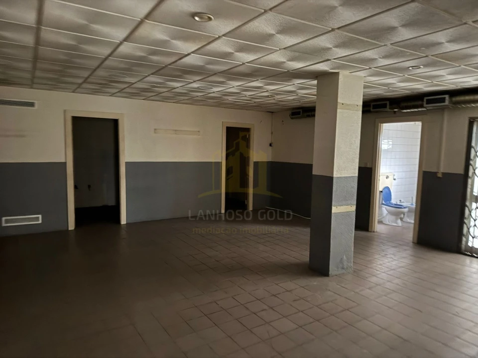 Loja para Arrendamento em Lomar e Arcos Foto 3