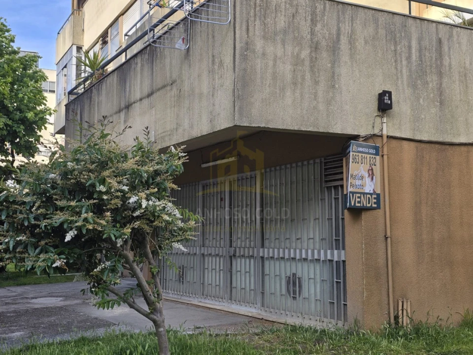 Loja para Arrendamento em Lomar e Arcos Foto 6