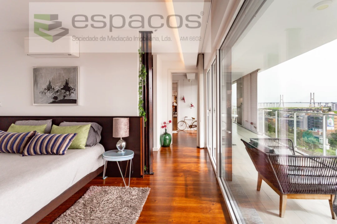Apartamento T4 para Venda em Santa Iria de Azoia, São João da Talha e Bobadela Foto 17