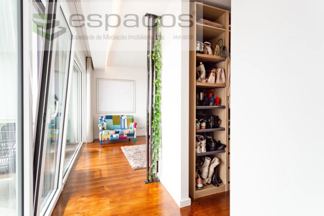 Apartamento T4 para Venda em Santa Iria de Azoia, São João da Talha e Bobadela Foto 18